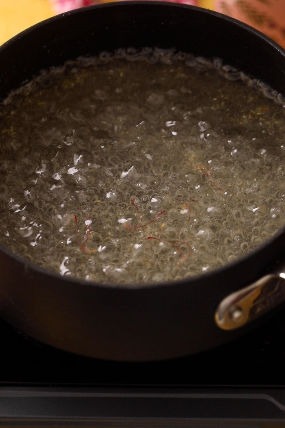 Sugar syrup is ready.