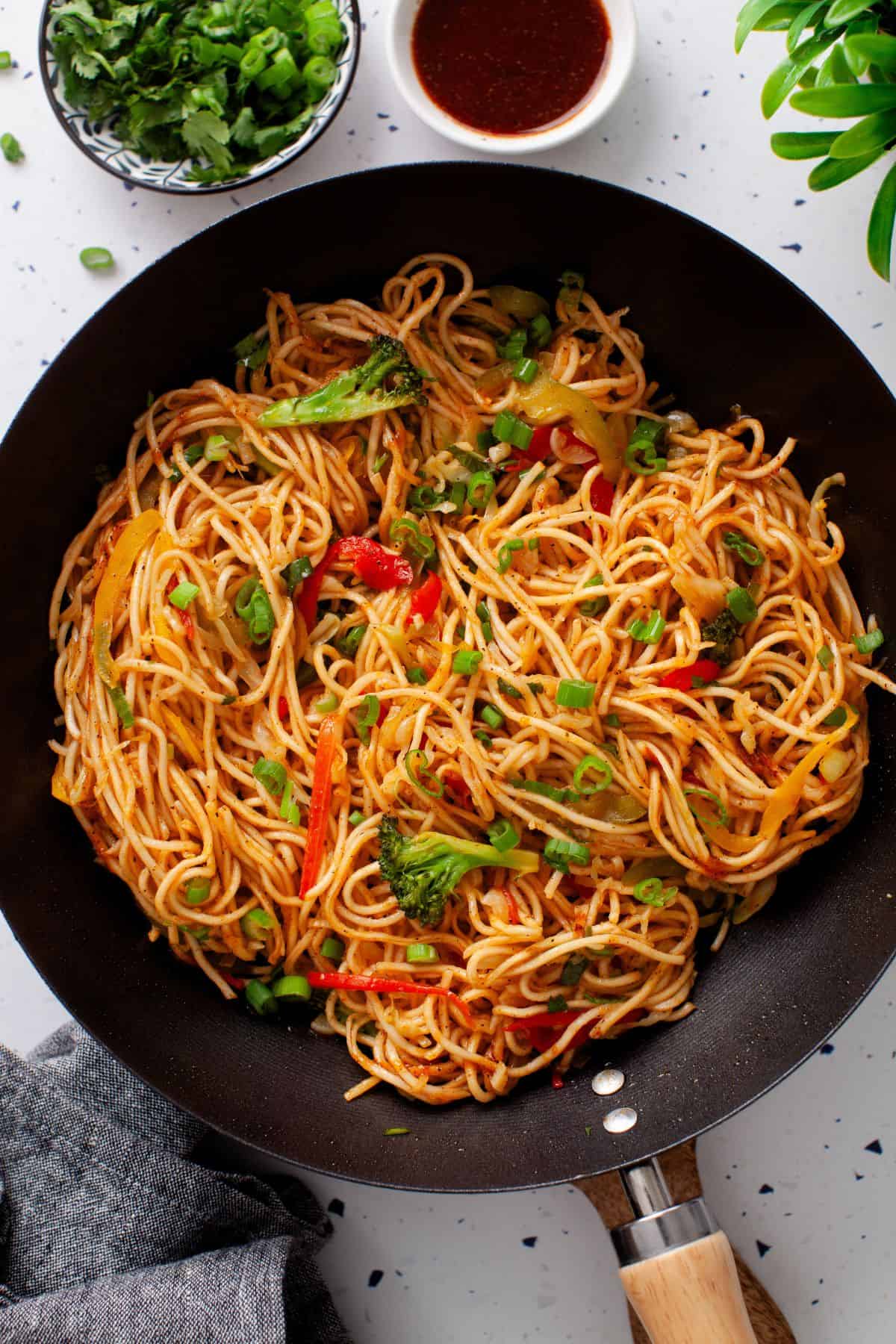 Veg Hakka Noodles In a Wok.