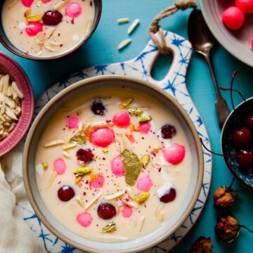 Angoori rasmalai featured image.