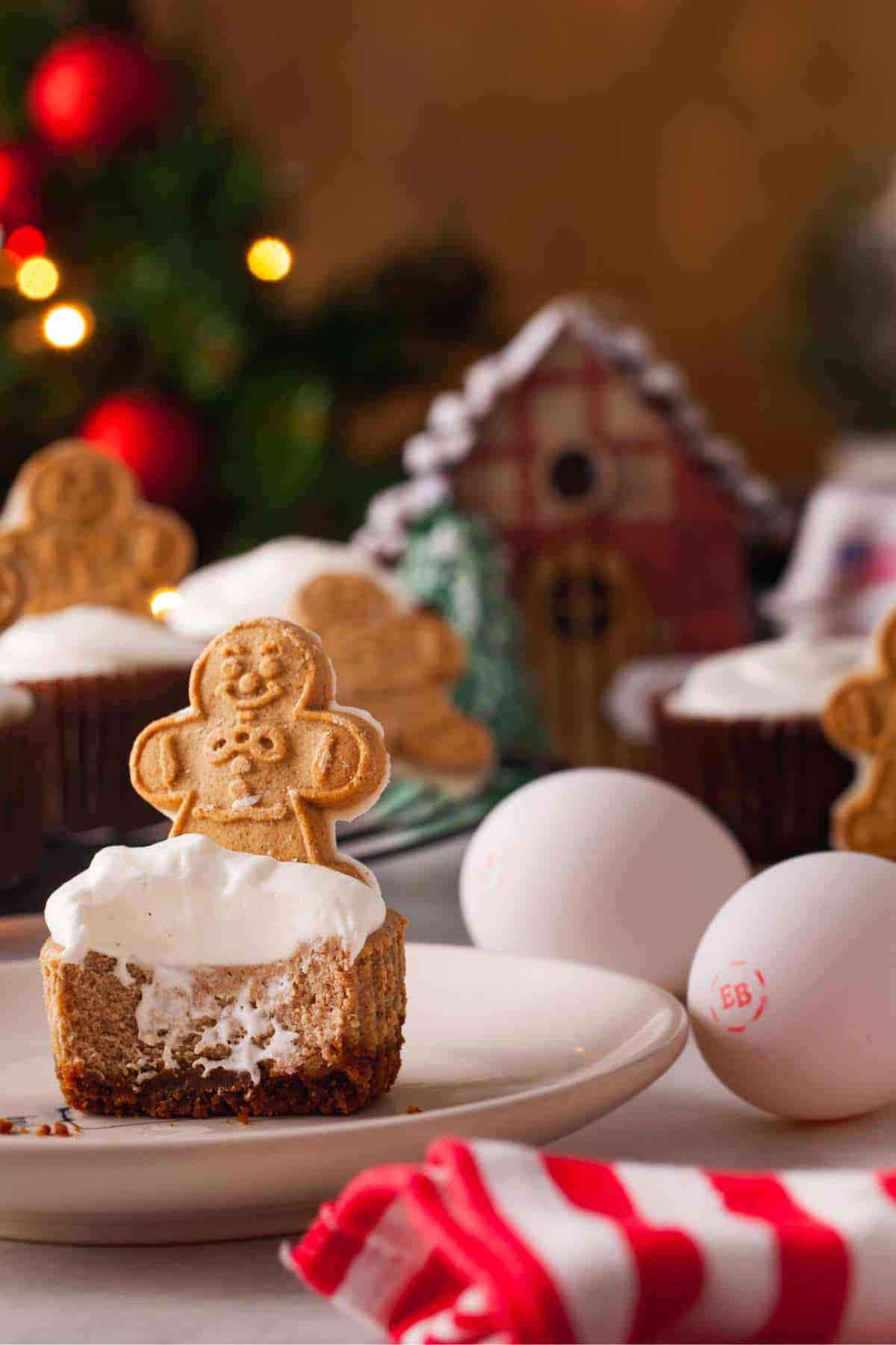 Showing inside of a mini gingerbread cheesecake. 
