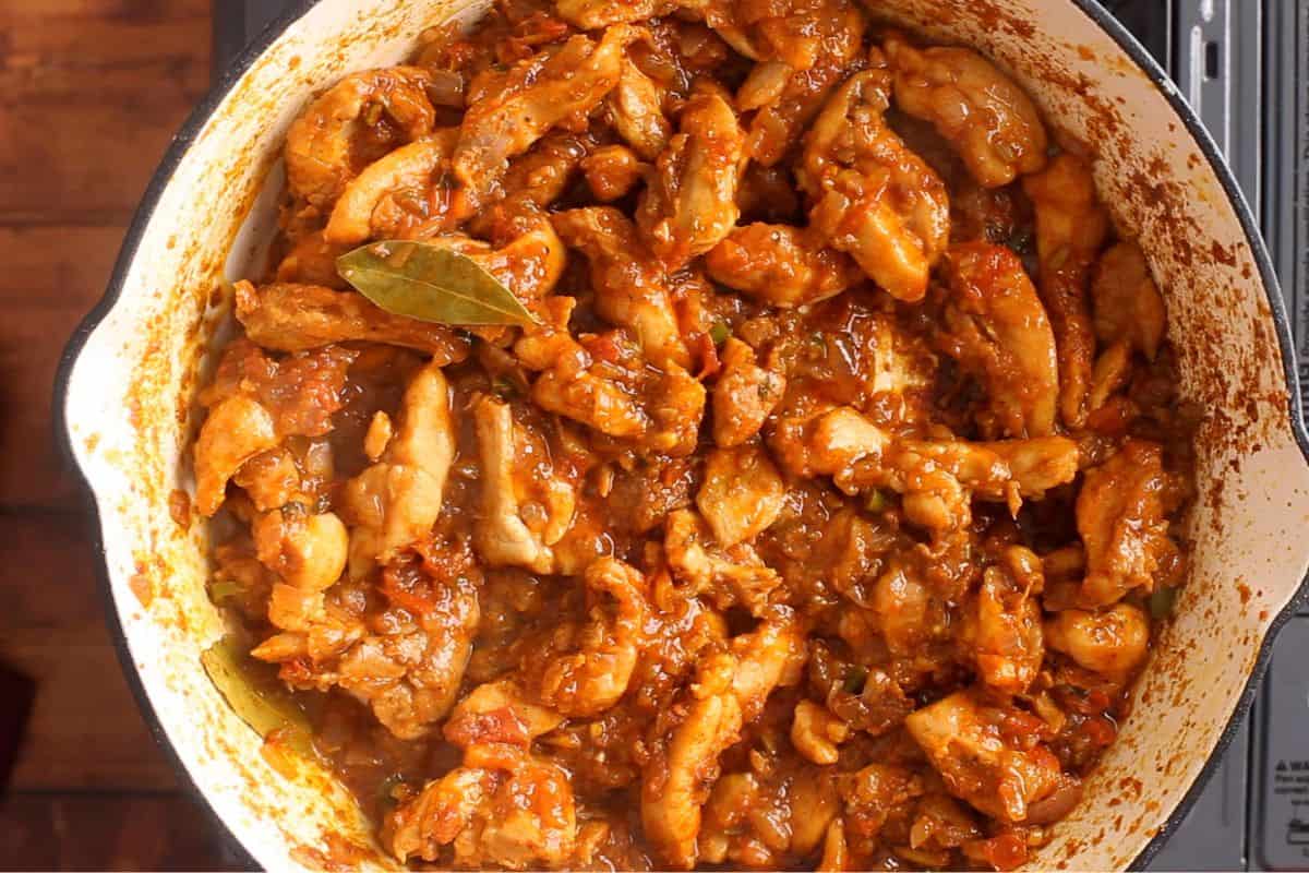 Liquid has dried up and tawa chicken is ready.