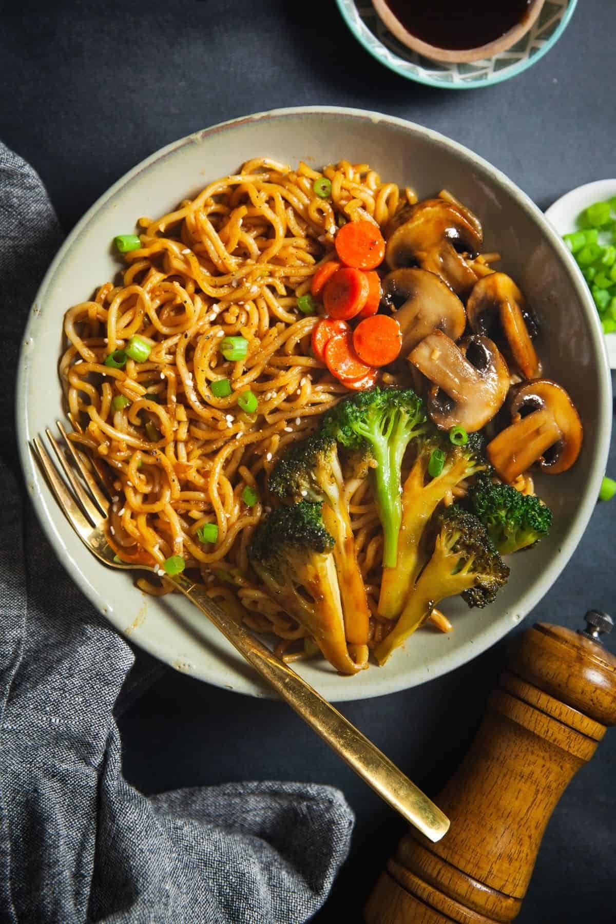 Sinfully Spicy - General Tso Noodles