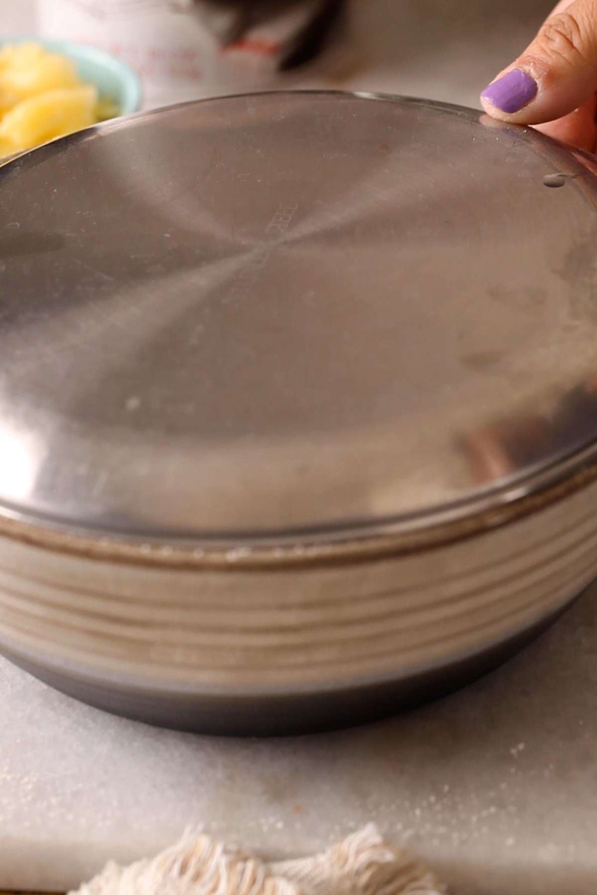 Rest the dough for 20 minutes.