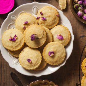 Thandai Cookies Featured Image.
