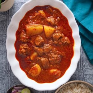 Aloo Gosht Featured Image.