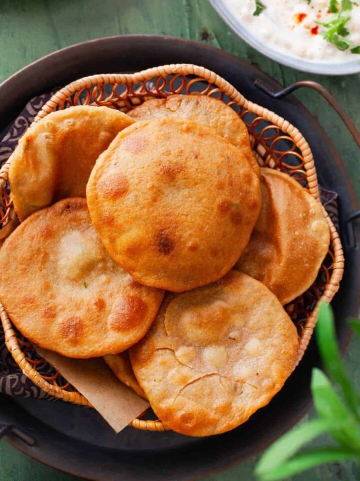 Aloo kachori featured Image.