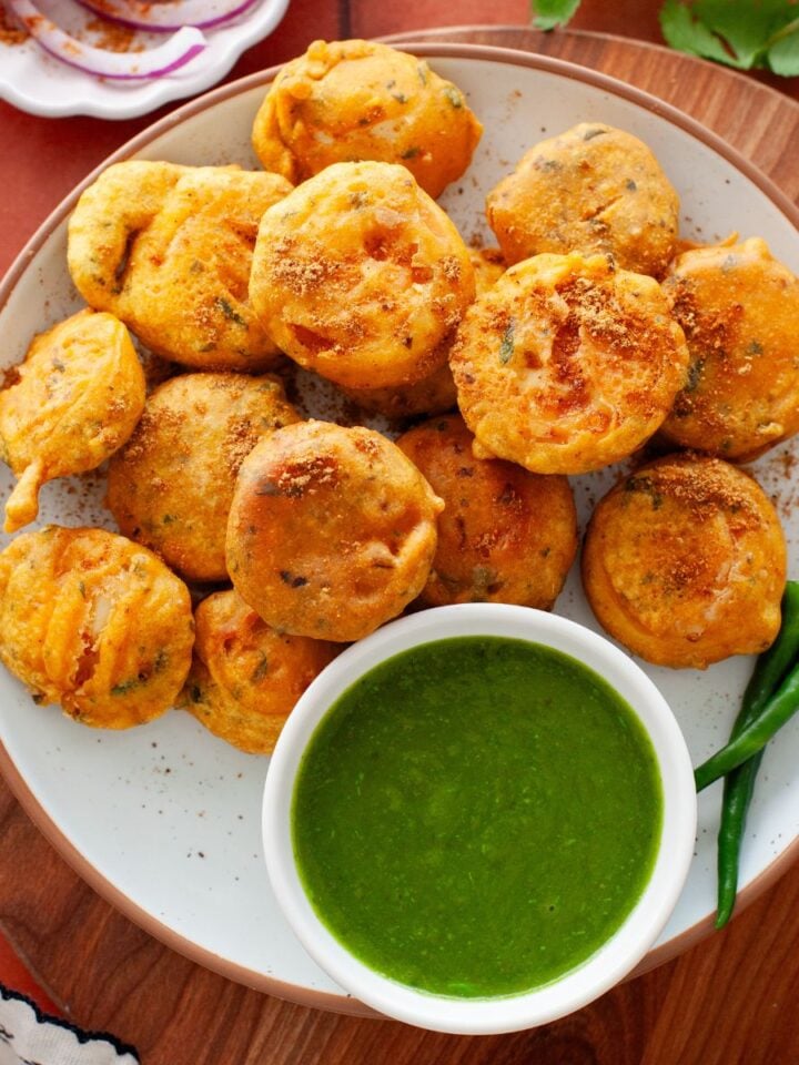Egg Bonda Featured Image.