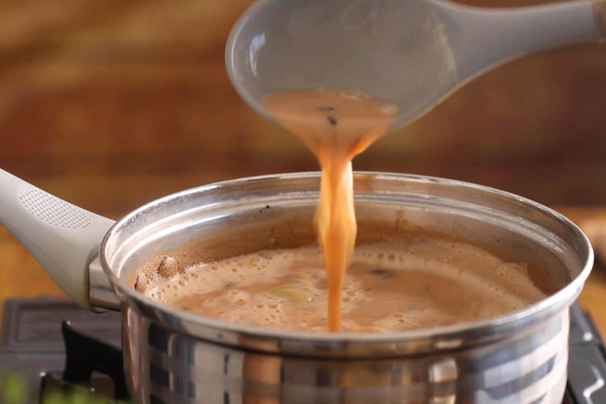 Pulling and aerating indian tea.