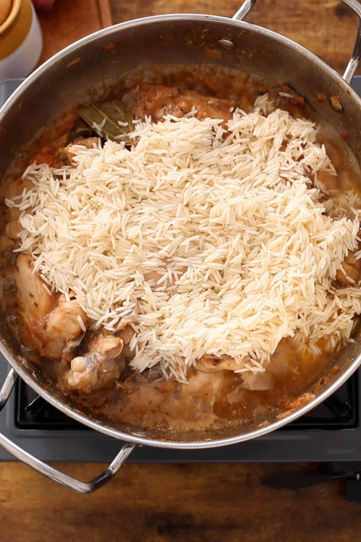 Add soaked rice to make pulao.