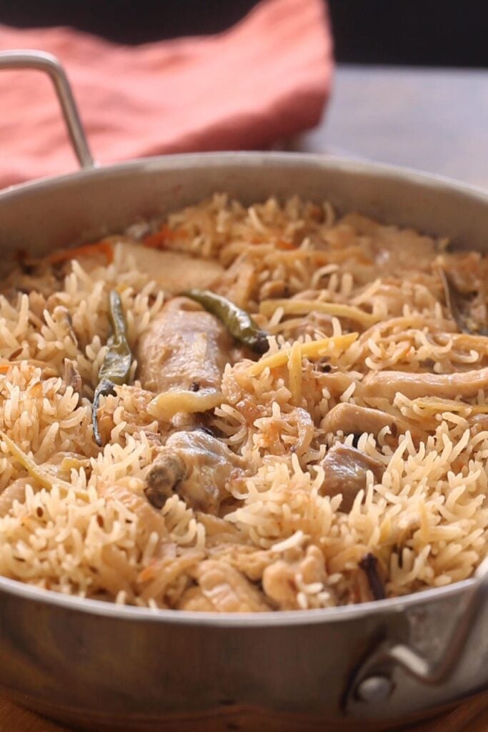 Chicken pulao is ready to serve.