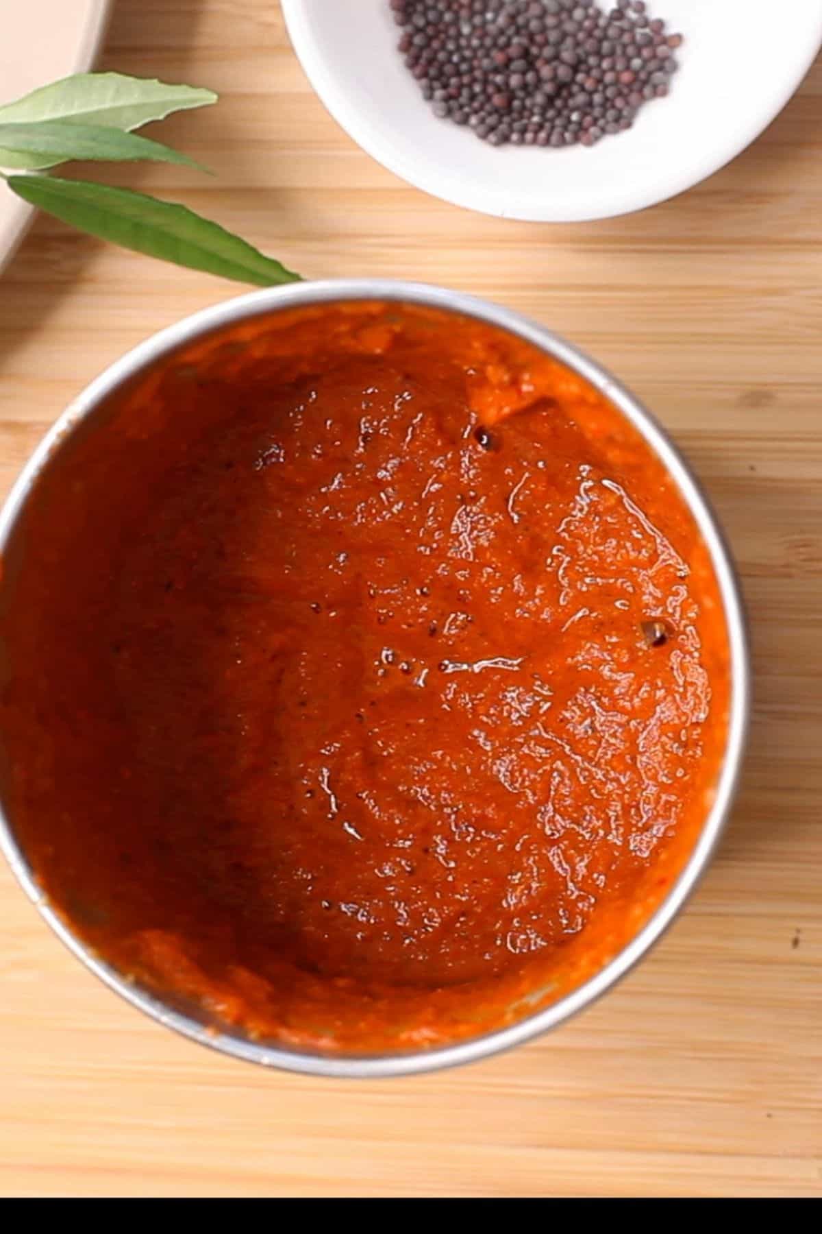 Homemade vindaloo paste in a blender jar.