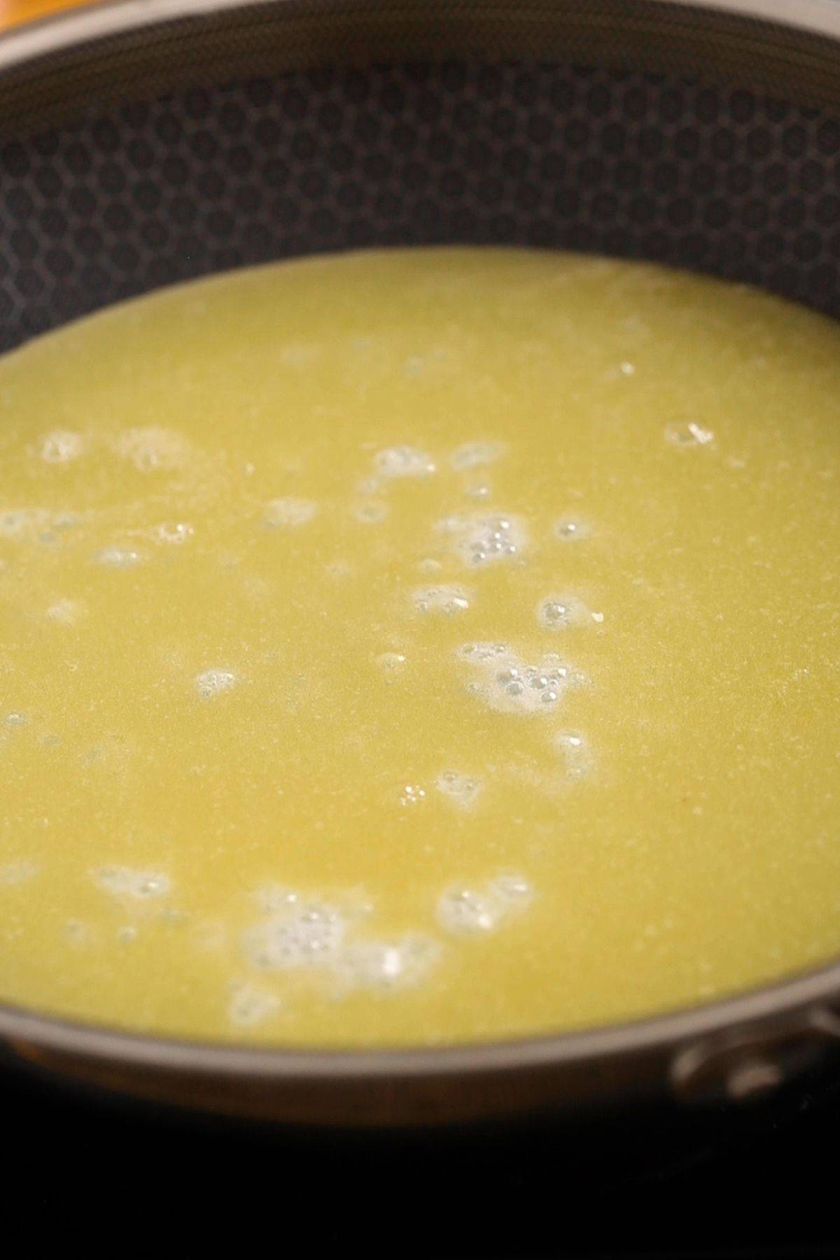 We will cook the butter, milk and sugar until the sugar dissolves fully and the mixture is simmering.