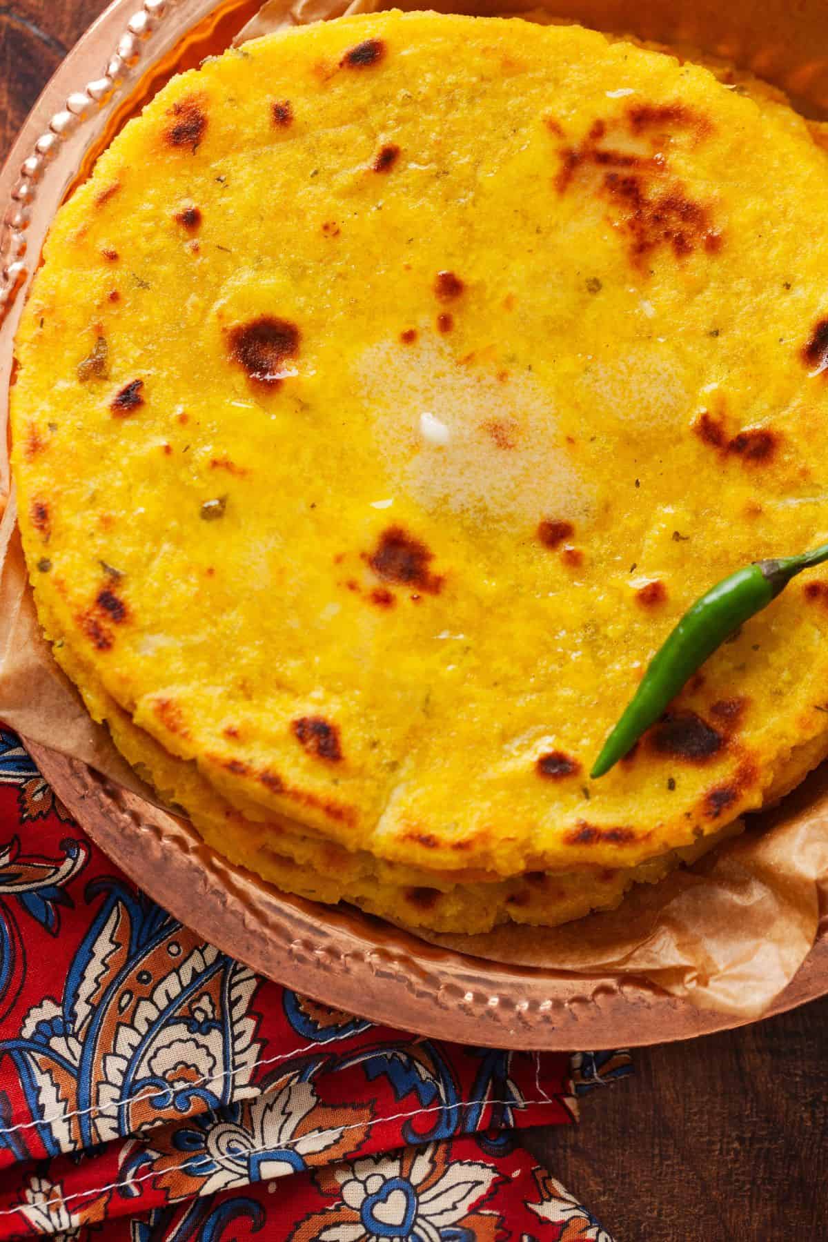 Closeup image of makki ki roti.