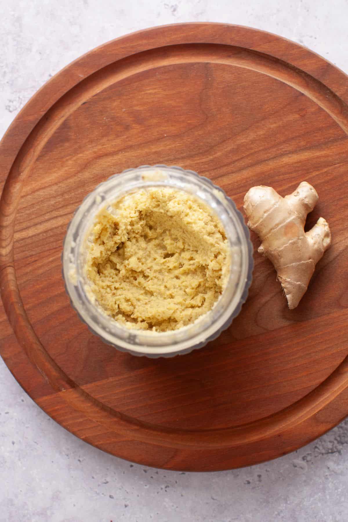 Ginger paste is ready.