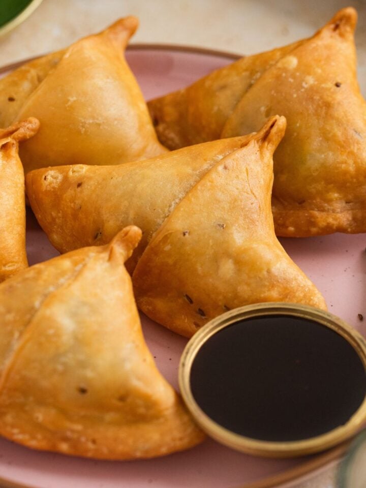 Punjabi Samosa Featured Image.