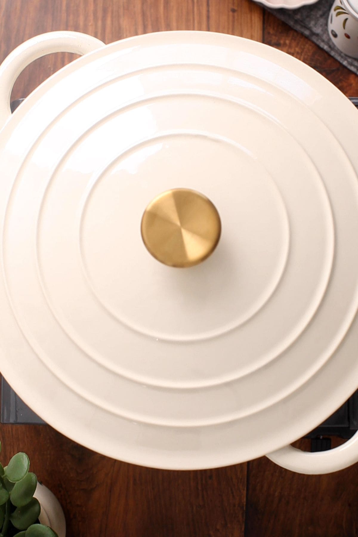 Cooking pot is covered to let the lamb slow cook.