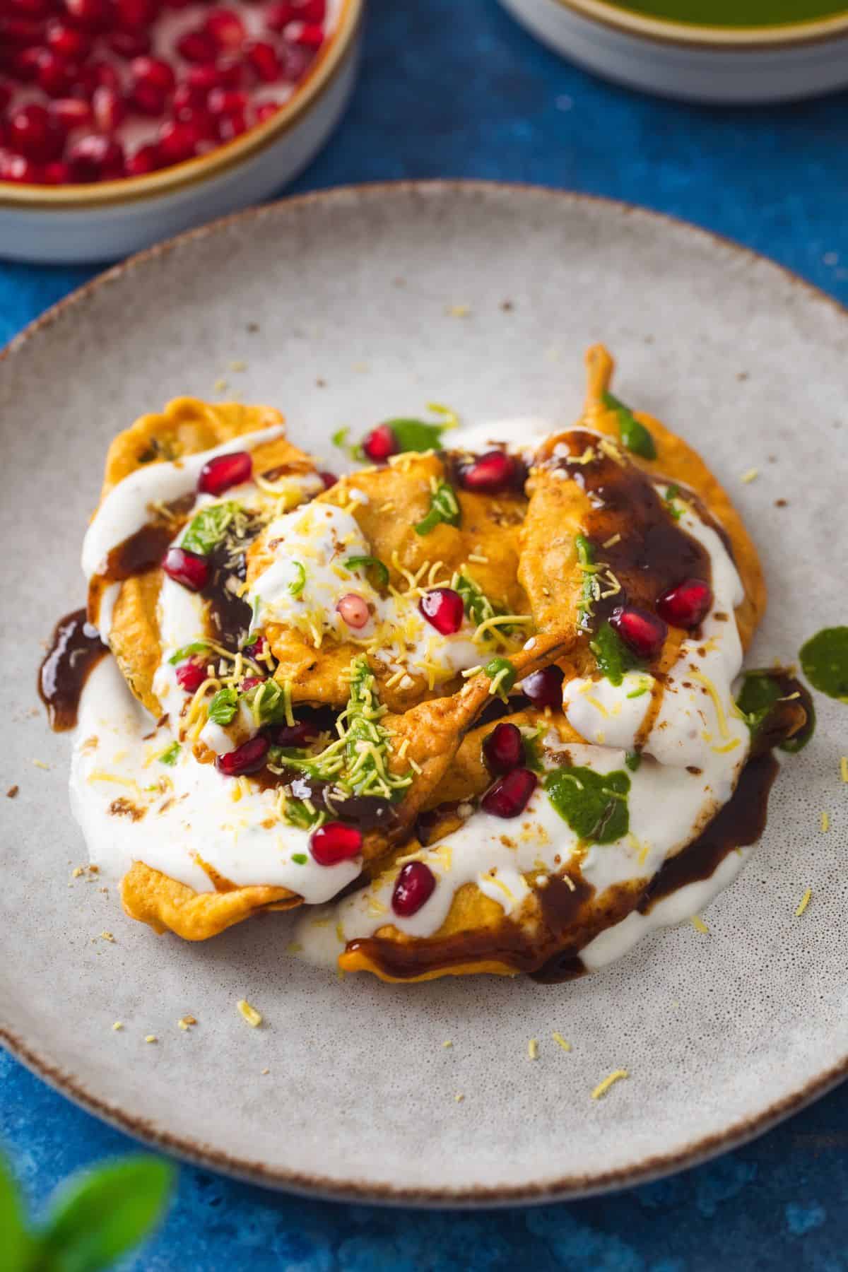 Closeup of palak patta chaat.