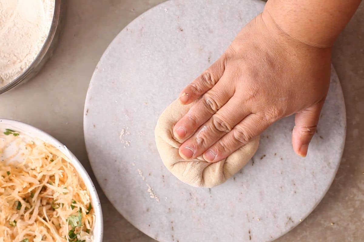 Radish filling is enclosed in the dough.