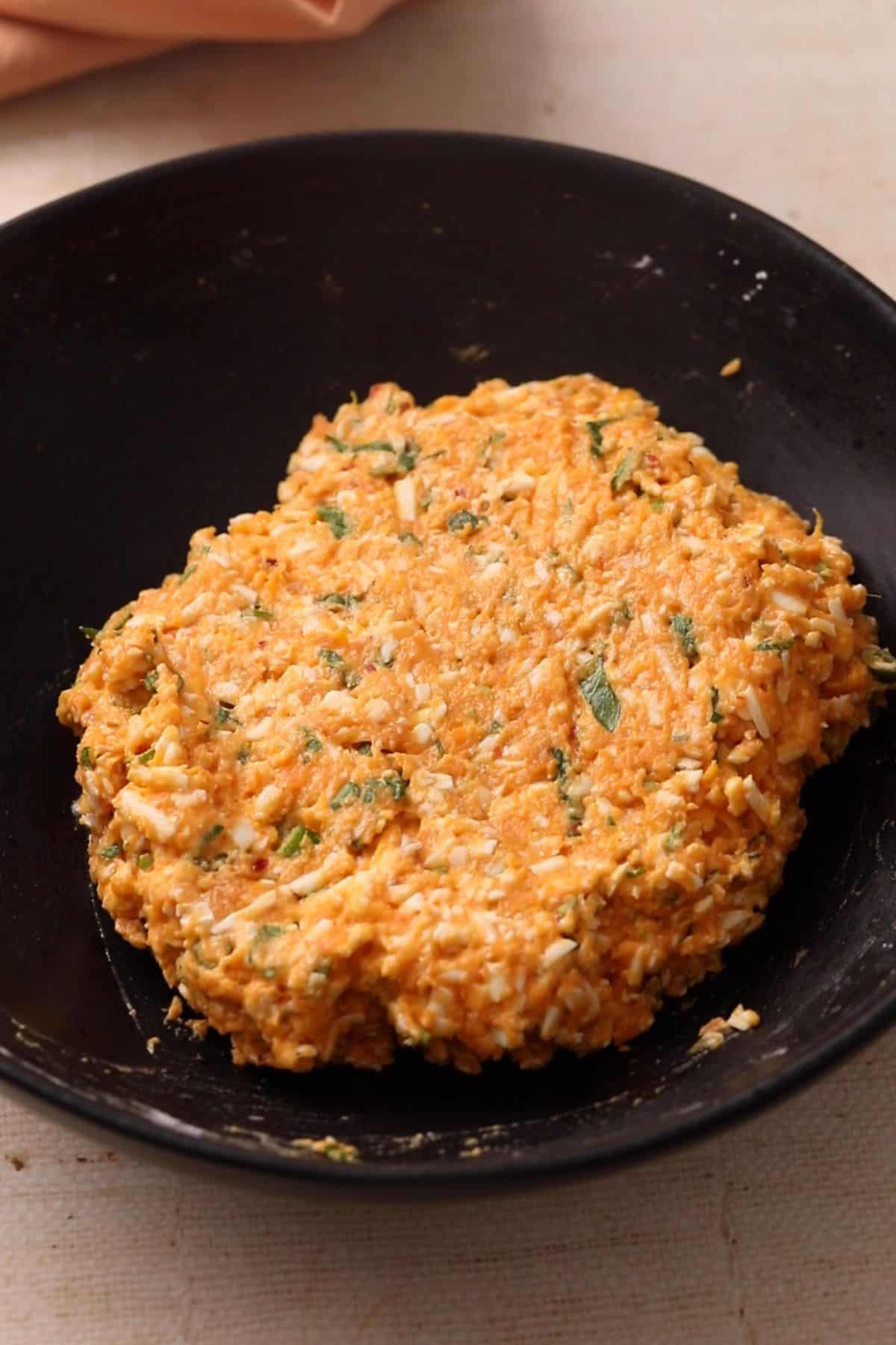 Mixture for making sweet potato paneer kofta balls is ready. 